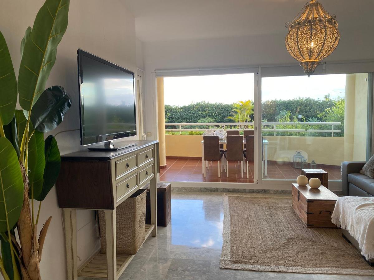Apartamentos Costa Quebrada ベナルマデナ エクステリア 写真