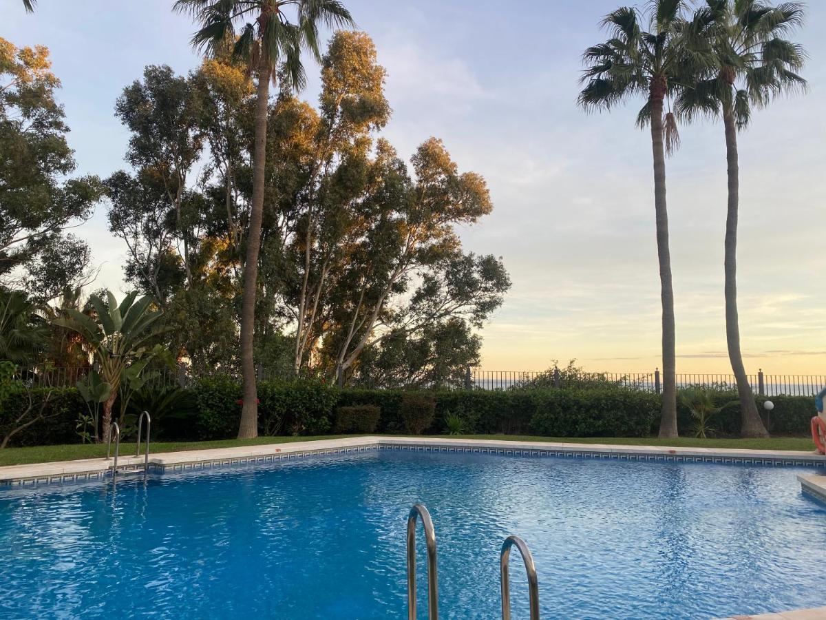 Apartamentos Costa Quebrada ベナルマデナ エクステリア 写真