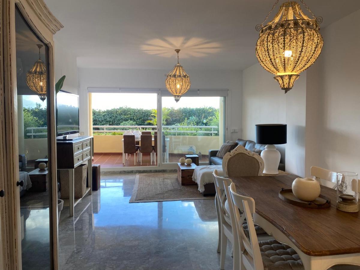 Apartamentos Costa Quebrada ベナルマデナ エクステリア 写真