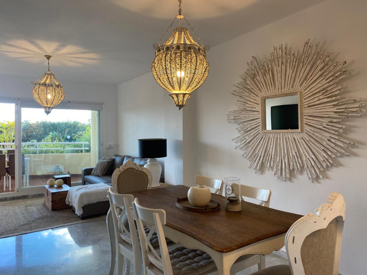 Apartamentos Costa Quebrada ベナルマデナ エクステリア 写真