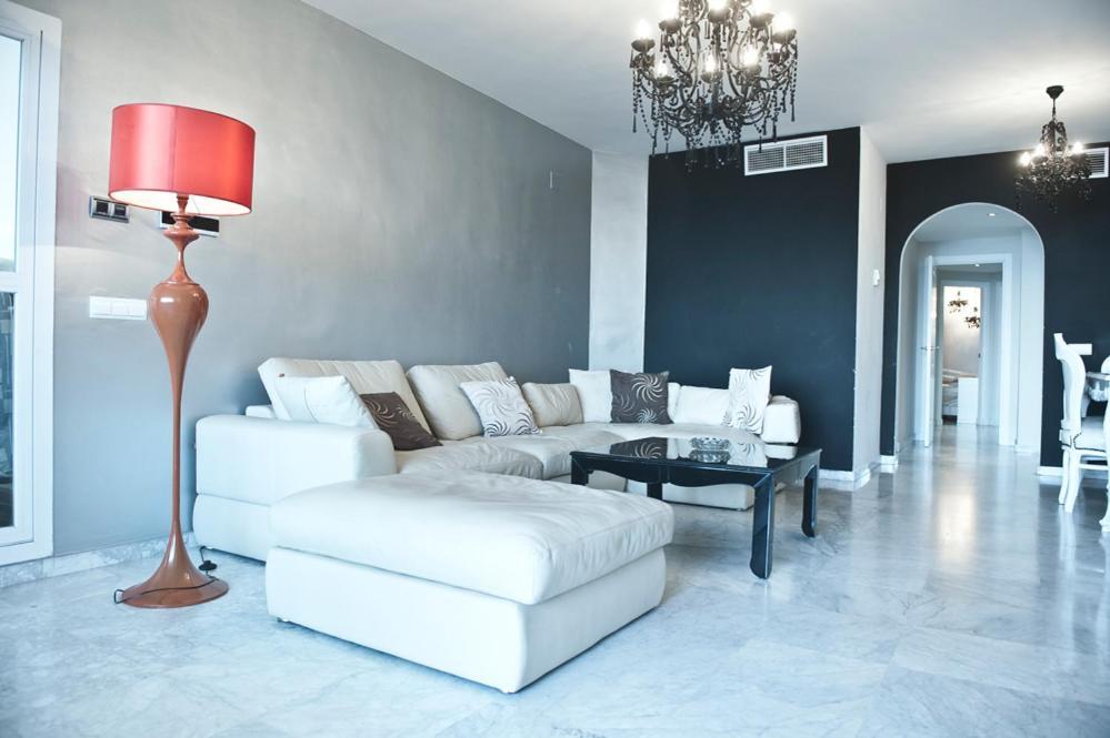 Apartamentos Costa Quebrada ベナルマデナ エクステリア 写真